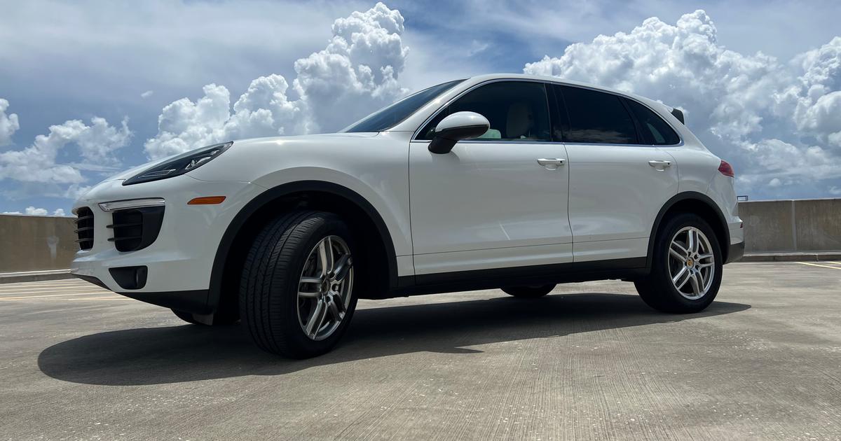 Porsche Cayenne 2016 rental in Lutz, FL by Lacie S. Turo