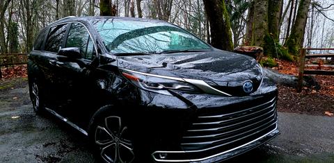 Toyota Sienna 2025