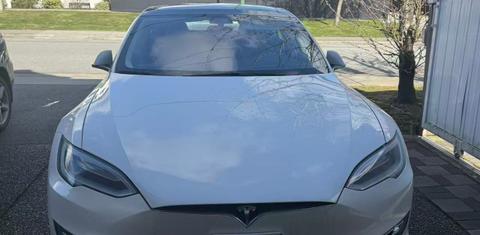 Tesla Model S 2017