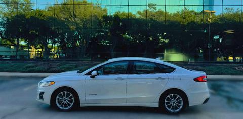 Ford Fusion Hybrid 2019