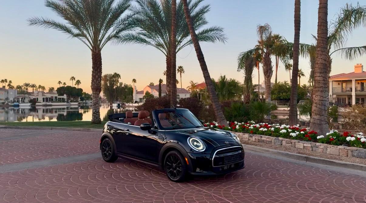 MINI Convertible 2023 in 