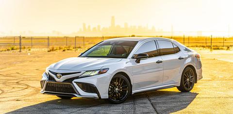 Toyota Camry Hybrid 2023