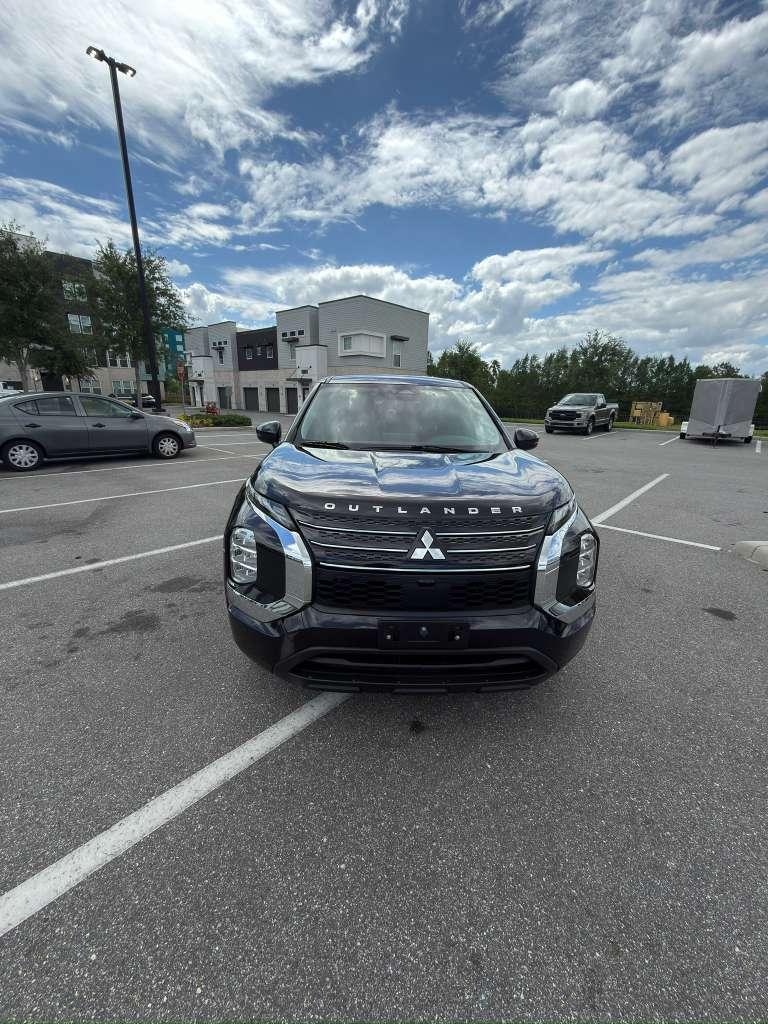 Mitsubishi Outlander 2022 in 