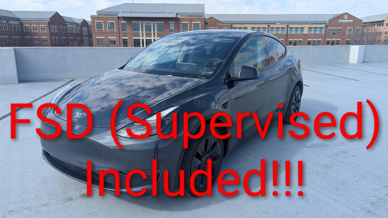 Tesla Model Y 2024 in Leawood, KS