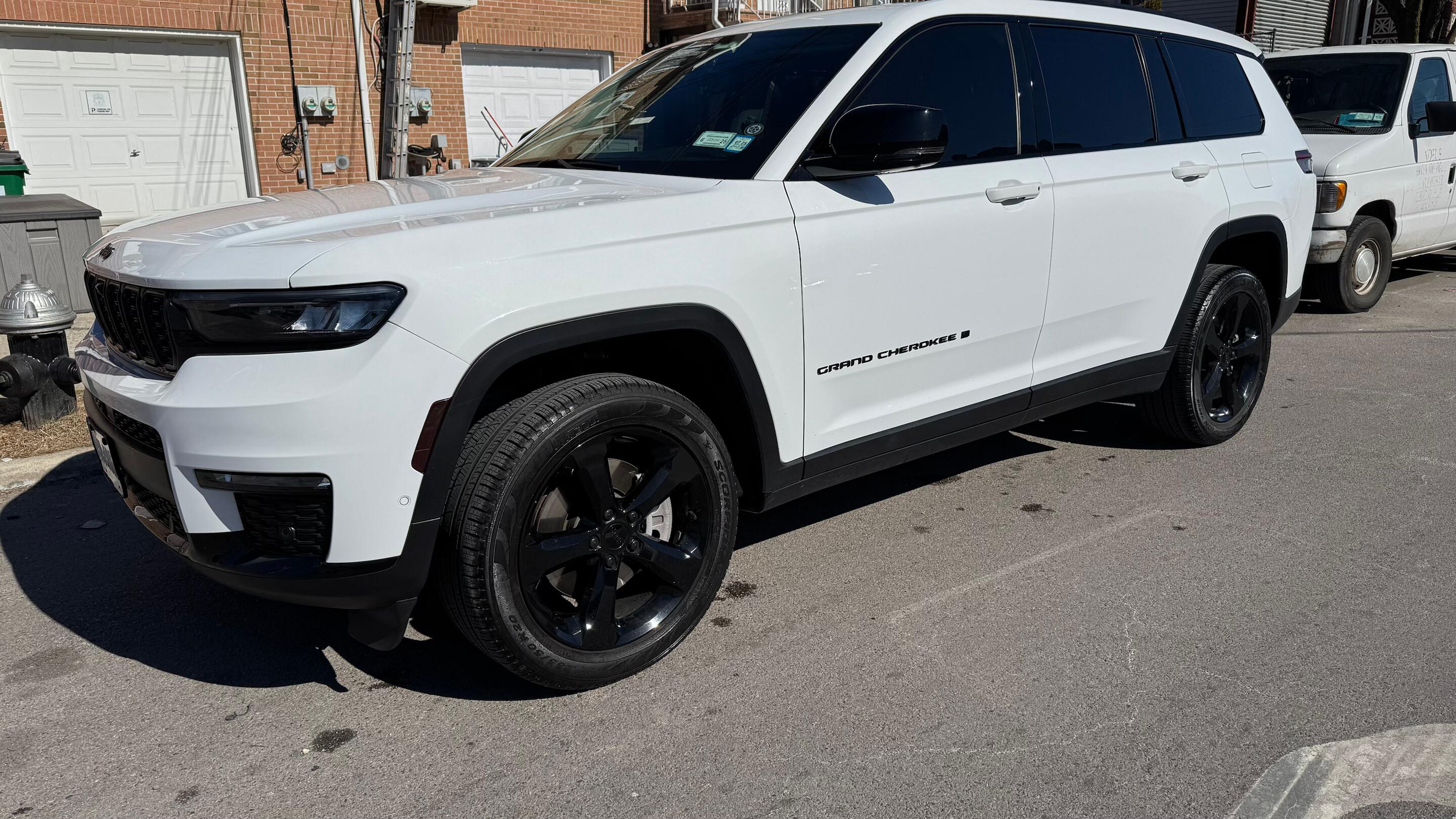 Jeep Grand Cherokee L 2023 in Hoboken, NJ