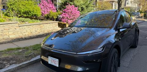 Tesla Model Y 2026