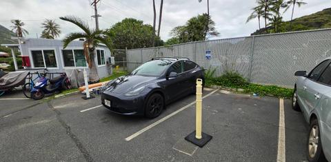 Tesla Model Y 2025