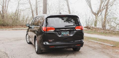 Chrysler Voyager 2023