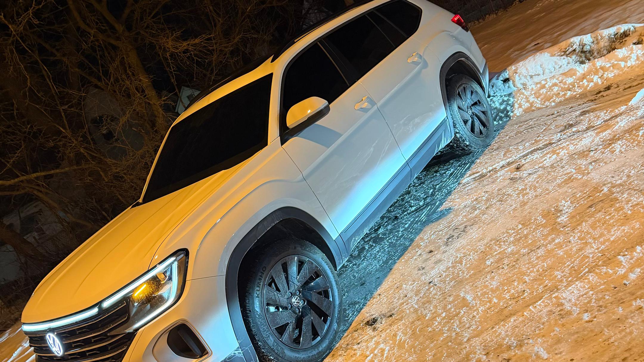 Volkswagen Atlas 2025 in Cleveland, OH