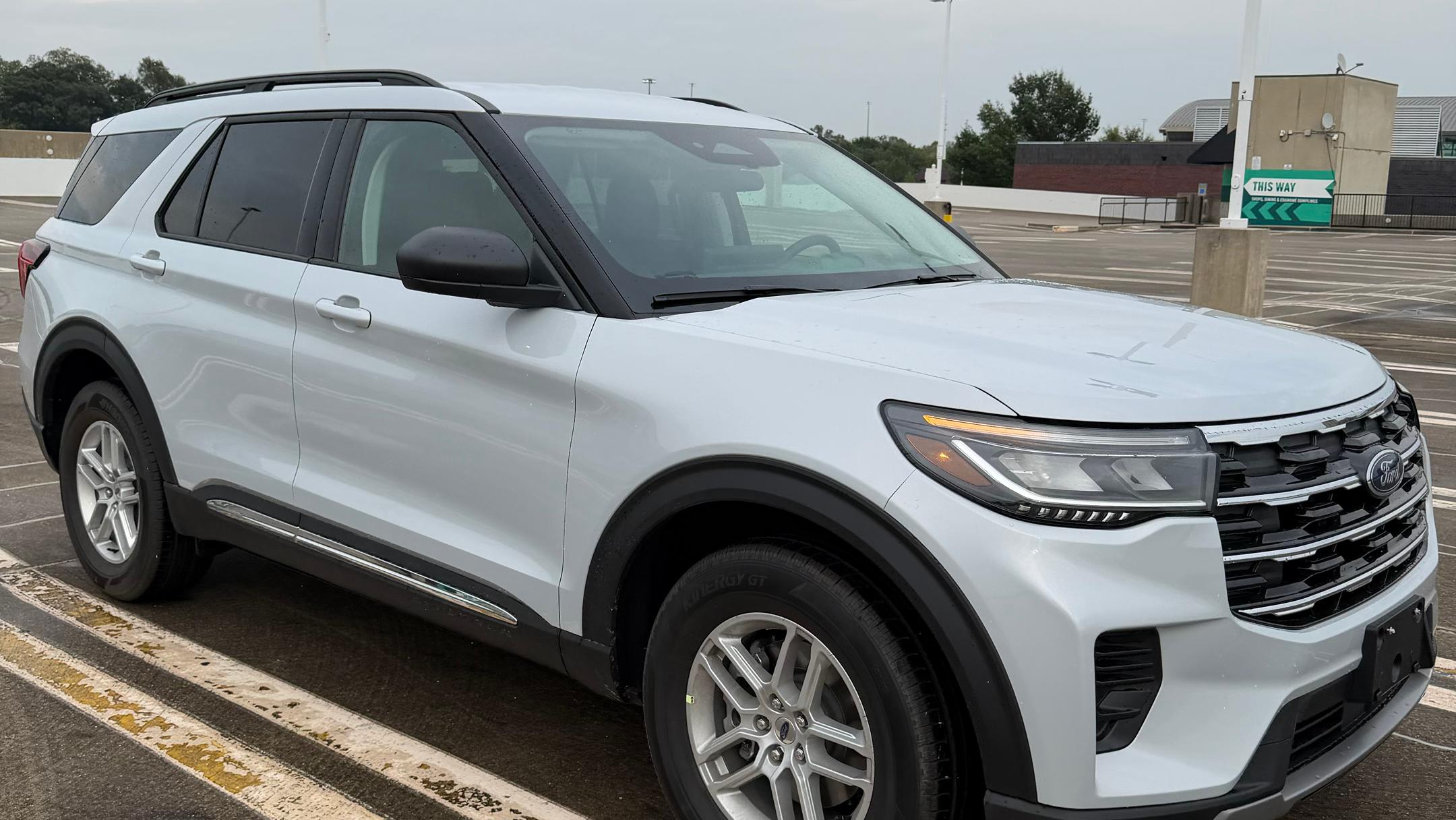 Ford Explorer 2025 in Travilah, MD