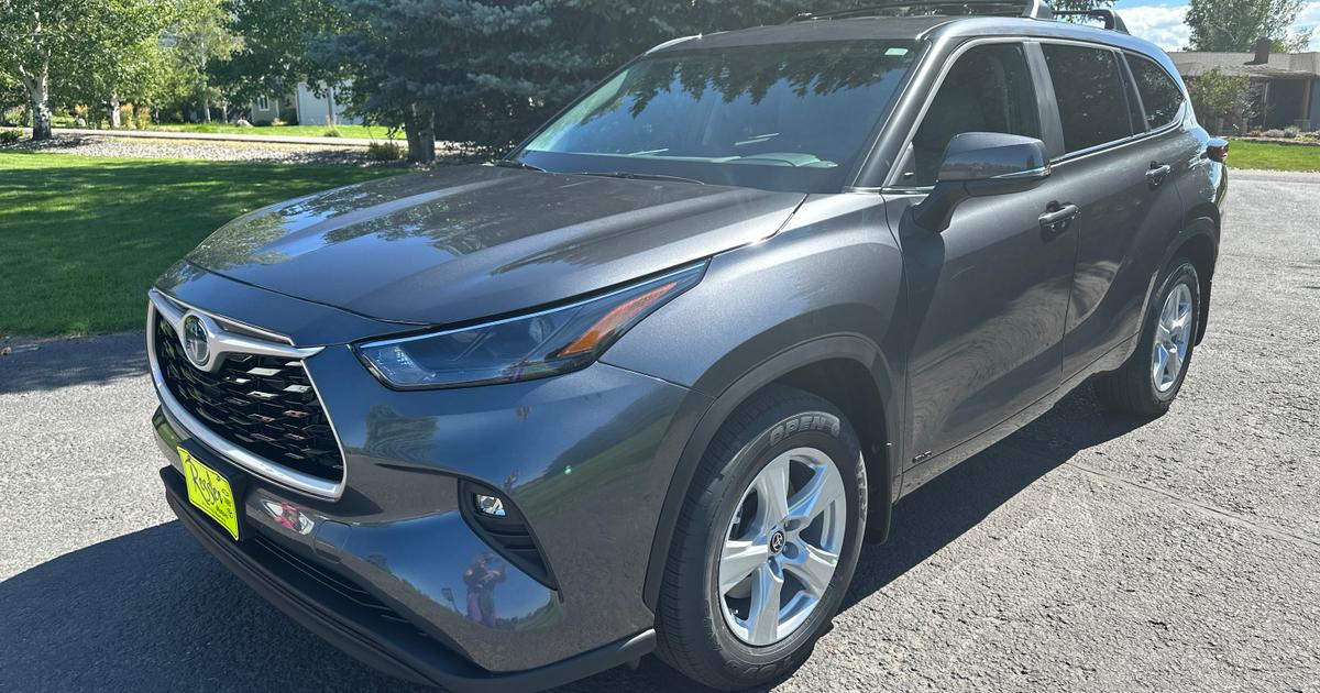 Toyota Highlander Hybrid 2023 rental in Belgrade, MT by Margaret H. | Turo