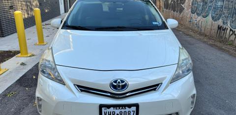 Toyota Prius v 2013