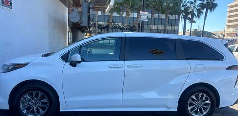 Toyota Sienna 2024