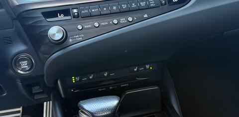 Lexus ES 2021