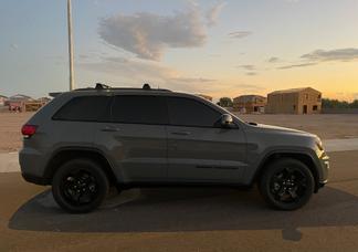 Jeep Grand Cherokee car