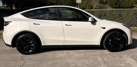 Tesla Model Y 2020