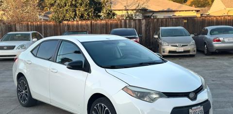Toyota Corolla 2015