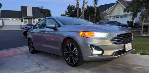 Ford Fusion Hybrid 2020