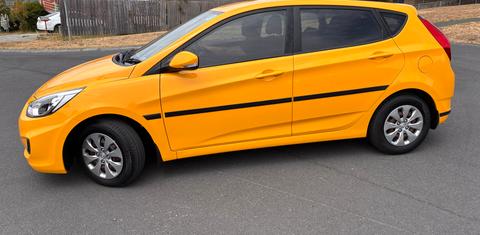 Hyundai ACCENT 2015