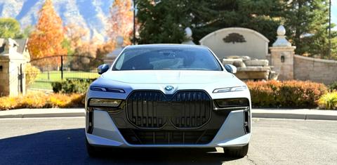 BMW i7 2024