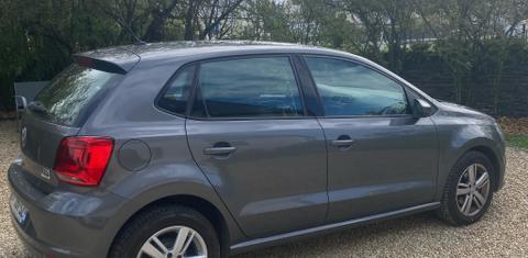 Volkswagen POLO 2015