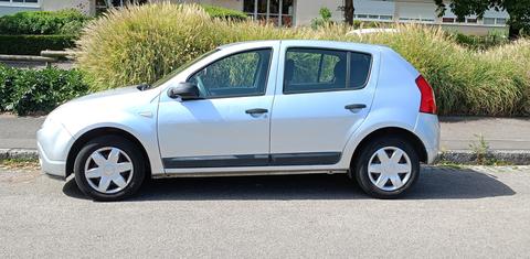 Dacia SANDERO 2010