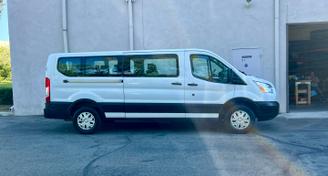 Ford Transit 2019 — Options de location de fourgonnettes à Irvine, CA