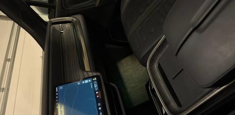 Rivian R1S 2026