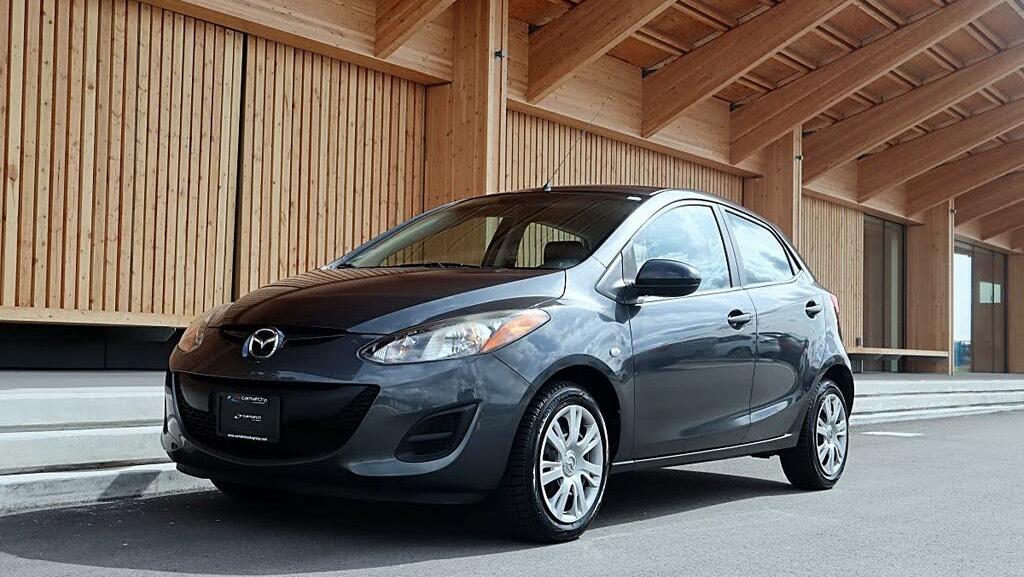 Mazda Mazda2 2014 in Surrey, BC