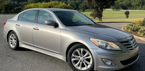 Hyundai Genesis 2013