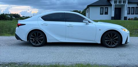 Lexus IS 2021