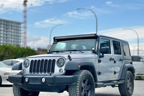 Jeep Wrangler Unlimited car