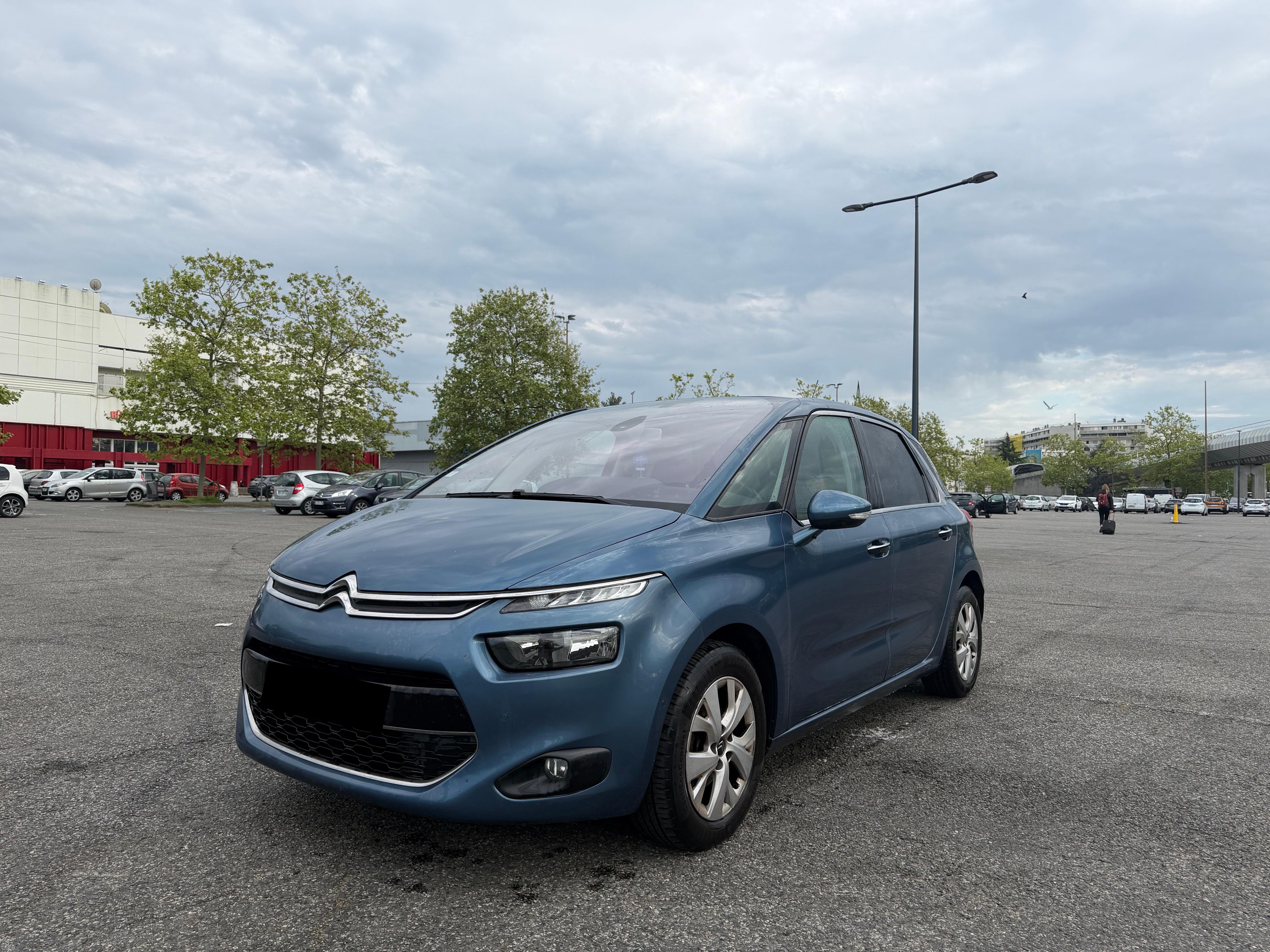 Citroen C4 PICASSO 2015 in Toulouse