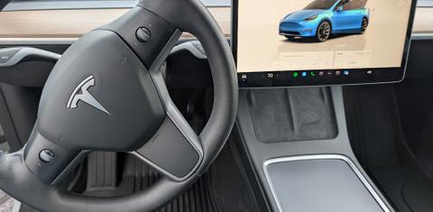 Tesla Model Y 2022