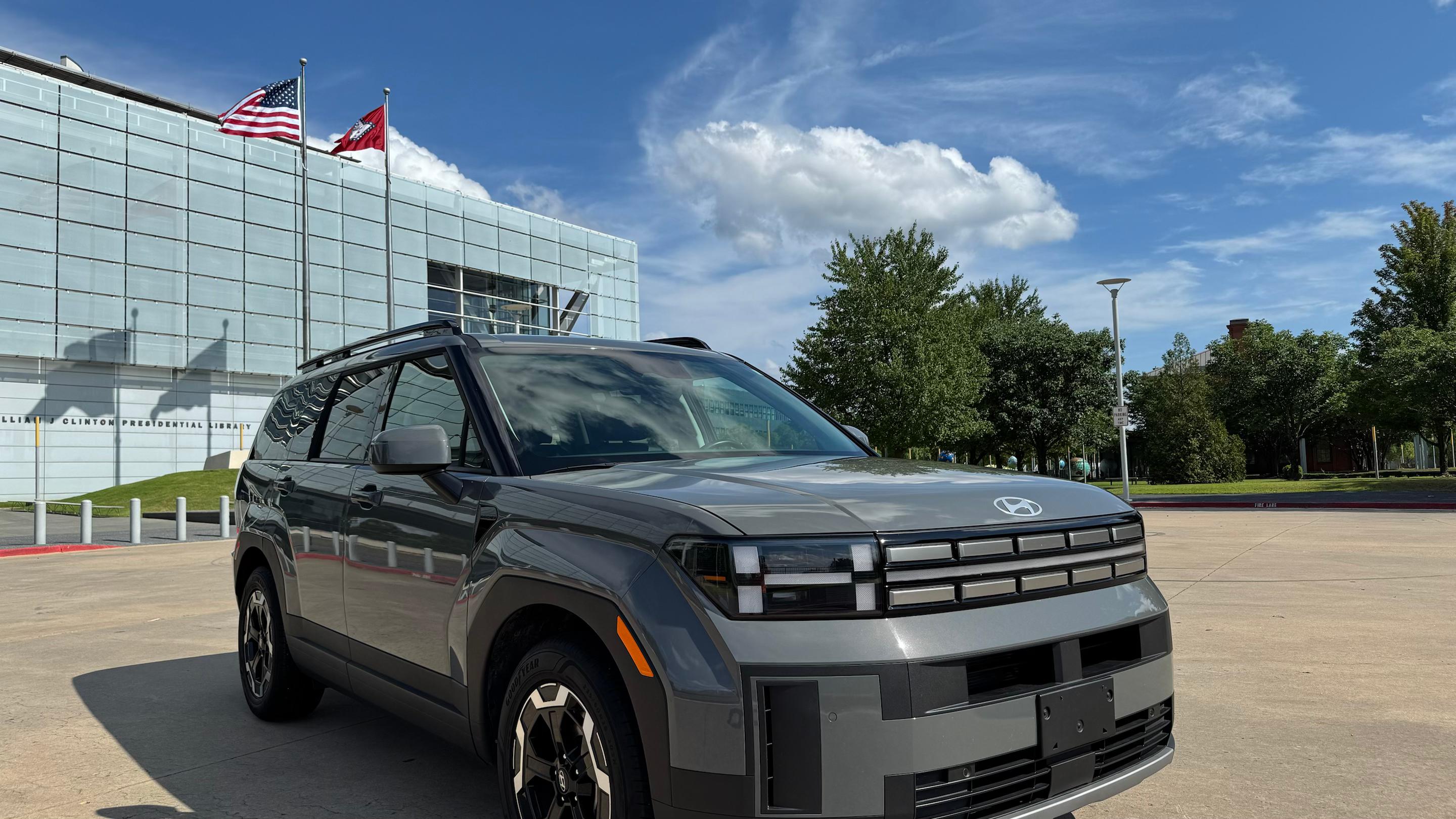 Hyundai Santa Fe 2024 in North Little Rock, AR