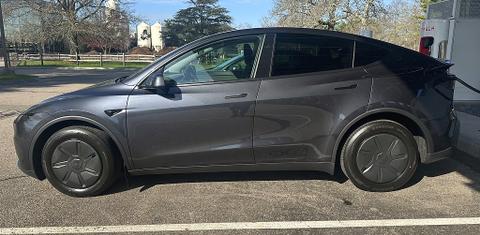 Tesla Model Y 2026