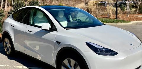 Tesla Model Y 2023