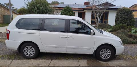 Kia GRAND CARNIVAL 2014
