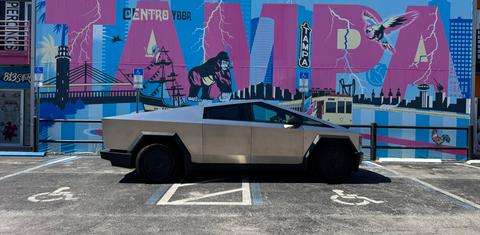 Tesla Cybertruck 2024