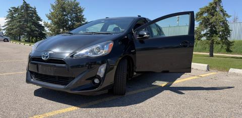 Toyota Prius c 2016
