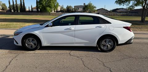 Hyundai Elantra 2025