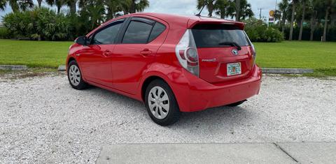 Toyota Prius c 2014