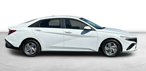 Hyundai Elantra 2025