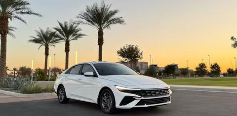 Hyundai Elantra 2025