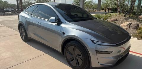 Tesla Model Y 2026