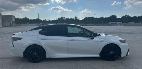 Toyota Camry Hybrid 2021