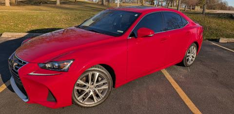 Lexus IS 2019