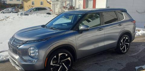 Mitsubishi Outlander 2024