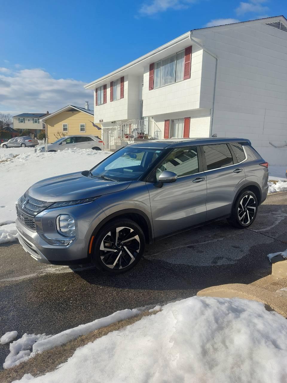 Mitsubishi Outlander 2024 in Randallstown, MD