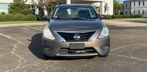 Nissan Versa 2015
